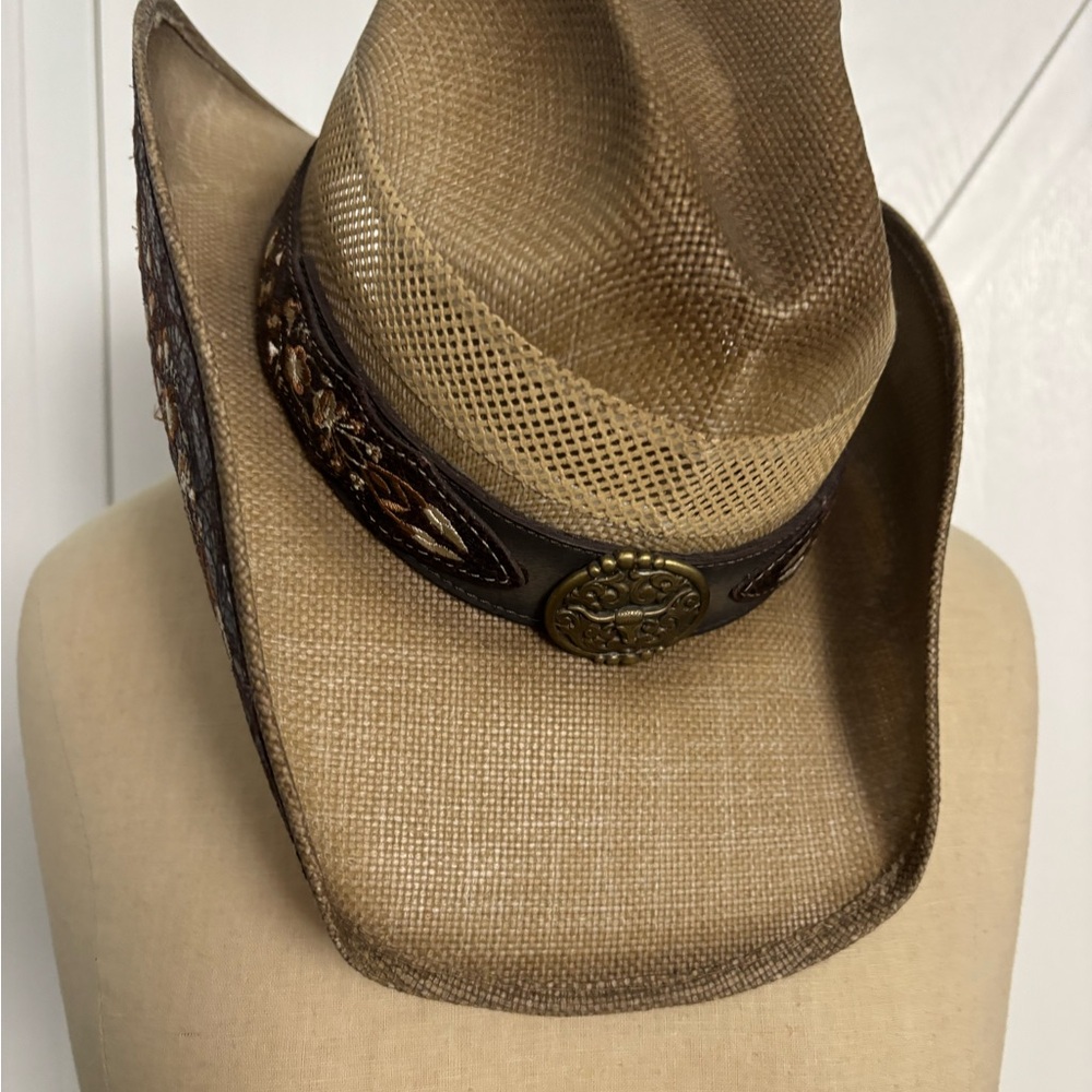 Unisex DALLAS  Cowboy HAT Fine Weave Embroidered Straw with Windproof Belt